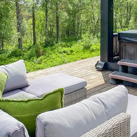 3 Bedroom Gorgeous In Semesterbostad Molde