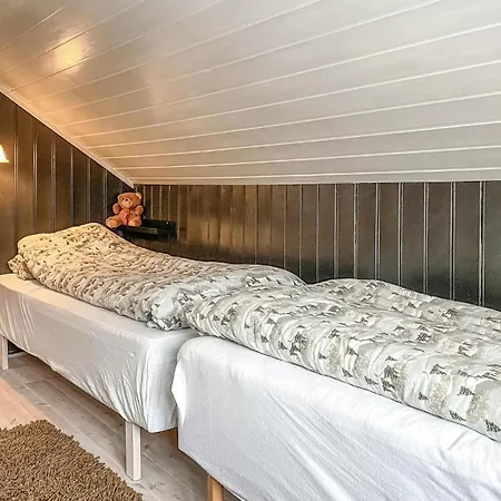 3 Bedroom Gorgeous In Hébergement de vacances Molde